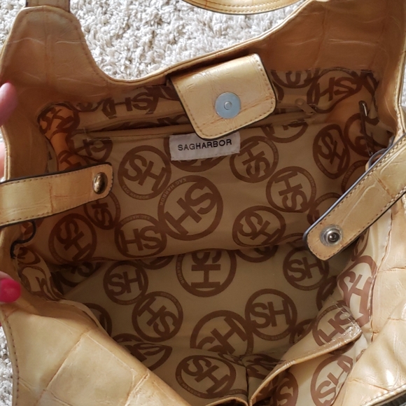 Sag Harbor Goldyellow Large Purse/ - Picture 7 of 12